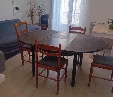 Les Grands Carmes Apartment | T2 fonctionnel à 100m Vieux port