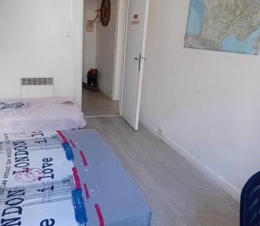 Les Grands Carmes Apartment | T2 fonctionnel à 100m Vieux port