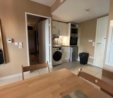 Chanot - Stade Velodrome Apartment | T2 Marseille Plage