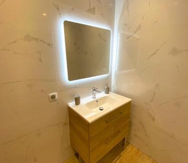 Sarlat-la-Caneda House | T2 Neuf, parking & garage privé, proche centre