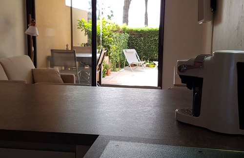 La Bocca Apartment | T2 on the seafront with private garden