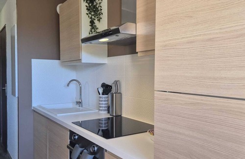 Balaruc-les-Bains Apartment | T2 with terrace, swimming pool and parking - Ideal for curists and holidaymakers