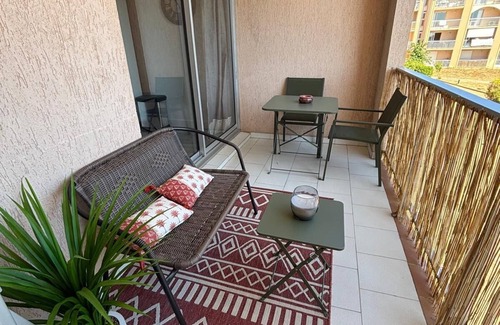 Balaruc-les-Bains Apartment | T2 with terrace, swimming pool and parking - Ideal for curists and holidaymakers