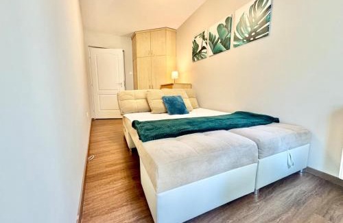 Csarnok negyed Apartment | T27 Apartment Free Parking