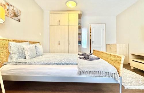 Csarnok negyed Apartment | T27 Apartment Free Parking
