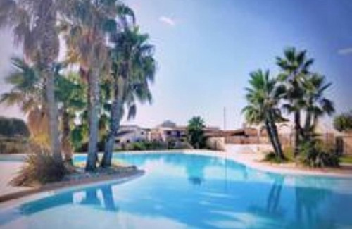 Portiragnes-Plage House | T3 60m2 with swimming pool and sea 200m away.