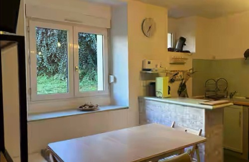 Ax-les-Thermes Apartment | T3 comfort à Ax: randos, skiing and relaxation