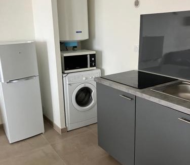 Istres Apartment | T3 Les pieds dans l'eau