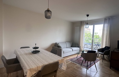 12th Arrondissement Apartment | T3conforte et Neuf/3 mn à Pied du Métro Linge 8 et Tramway T3