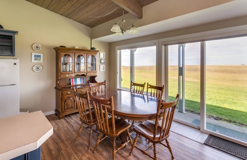 Gearhart Condo | T401 3 Bedroom Beach Front, No cleaning fees