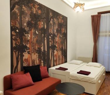 Rozsadomb Apartment | T8 "The Crimson Suite" Apartment with 2 bathrooms