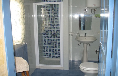 Hal Far Bed & Breakfast | Ta' Bertu Host Family Bed & Breakfast