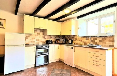 Fivelanes Cottage | Ta Mill Forge Cottage in a Stunning Retreat