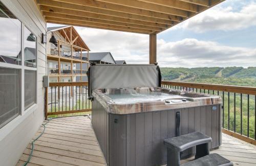 Indian Point House | Table Rock Lake View and Games Galore Family Lodge