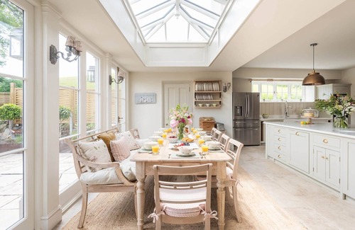 Kingsbridge House | Tacket Wood House - a large and luxurious waterside home in the most picturesque setting