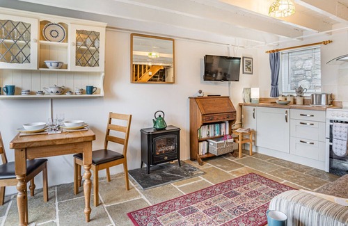 Llangennith House | Tadpole Cottage - One Bedroom House, Sleeps 2