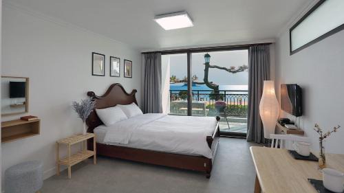Kujanggul House | Taean The sea side Pension