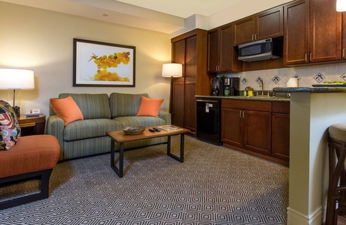 Las Vegas Condo | Tahiti Village Moorea 1br suite Sunday check-in