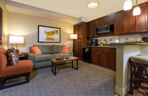 Enterprise Resort | Tahiti Village Resort: Royal Tahitian 2B