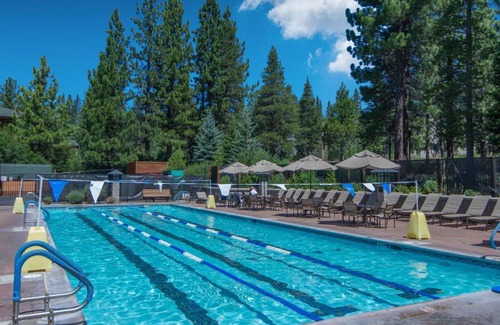 Truckee House | Tahoe Donner Golf Club Condo