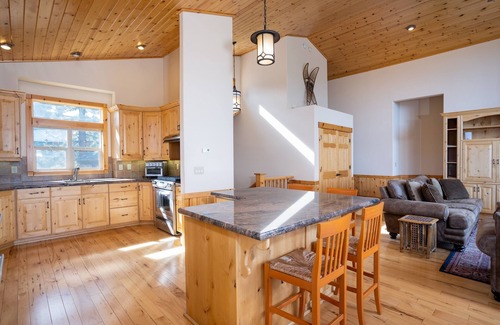 Truckee House | Tahoe Donner Pinnacle Loop Mountain 5 Bedroom Home by RedAwning