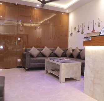 Khattalwada Hotel | Taj pyrenes