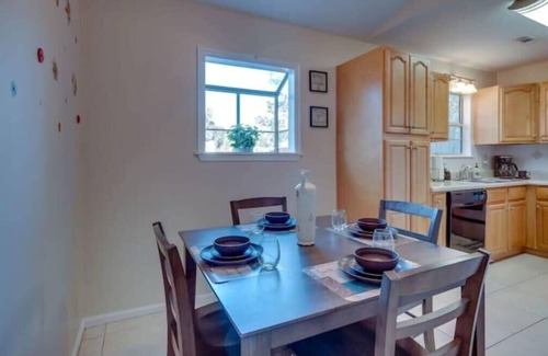 Savannah House | Talahi Island, Deck on the Marsh-Savannah Charmer