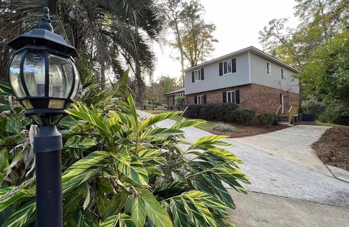 San Luis House | Tallahassee Family Retreat - close to FSU!