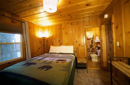 Dollar Point Hotel | Tamarack Lodge Motel