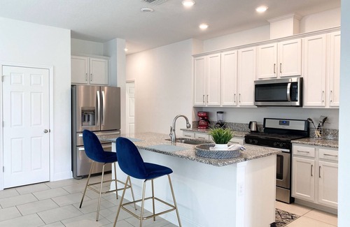 Ruskin House | Tampa Bay Apollo Beach new house full amentities!