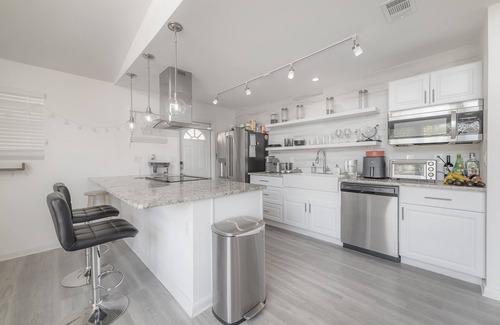 Tampa House | Tampa MidTown Home w/Free Parking