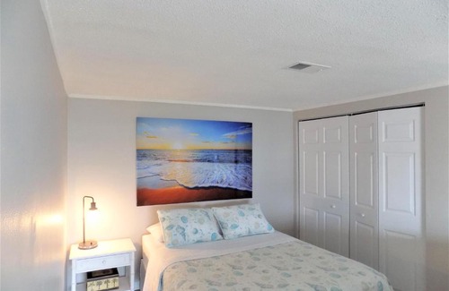 Fort Walton Beach Apartment | Tan Lines and Island Time
