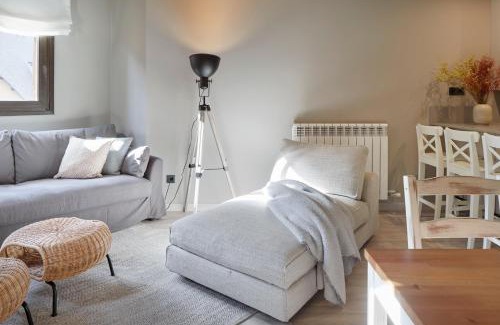 Beret Apartment | Tanau by FeelFree Rentals