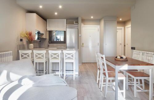 Beret Apartment | Tanau by FeelFree Rentals