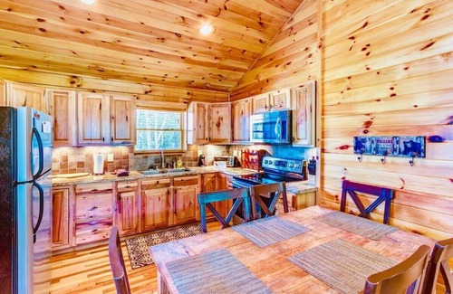 Banner Elk Cabin | Tandem Cabins - Close to ski resort - Eagles Nest - Fire pit
