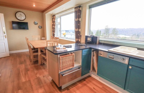 Bowness-on-Windermere House | TANNA HILL, pet friendly, with a garden in Bowness-On-Windermere
