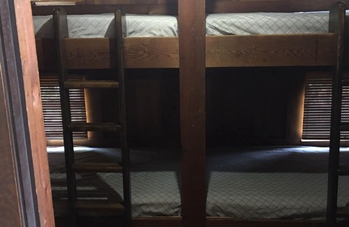 Drasco House | Tannenbaum Cabin on Greer Ferry Lake