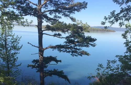Drasco House | Tannenbaum Cabin on Greer Ferry Lake