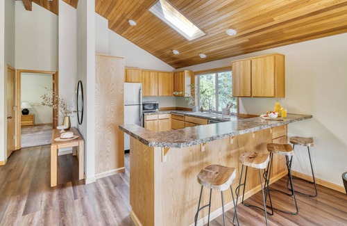 Sunriver Cabin | Tanner by AvantStay | Modern Cascades Escape