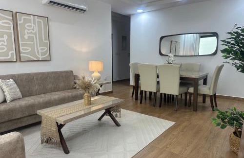Taqah Apartment | Taqah Sea View I Stunning 3 Bedroom Apartment