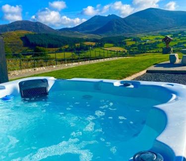 Newry House | Tara’s Hill Cottage