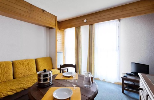 Brides-les-Bains Apartment | Tarentaise Residence - Studio in the centre of Brides les Bains station