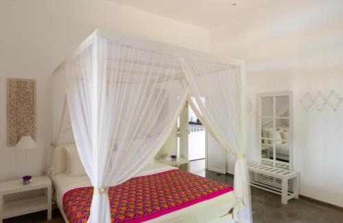 Thiranagama Villa | Taru Villas 906 - Hikkaduwa