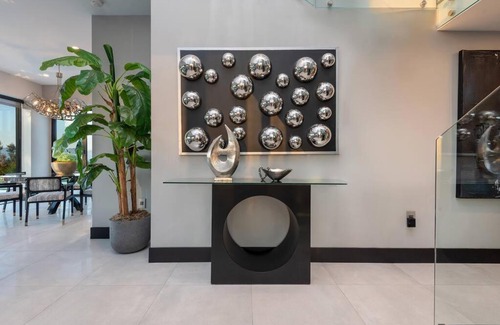 Tarzana House | Tarzana Mansion - Unparalleled Luxury and Elegance