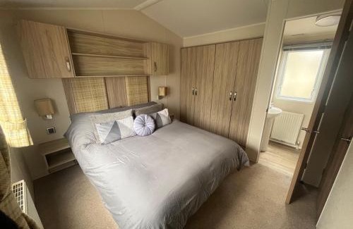 Tattershall House | Tattershall Lakes Caravan