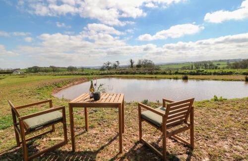 Crediton House | Tawny