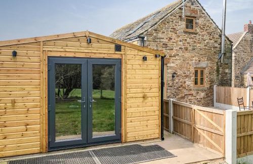 Cutthorpe House | Tawny Owl Barn