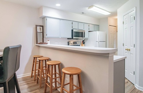 Pawleys Island Condo | *TB 11G* 2 Bedroom second floor True Blue Condo Access to Pool/Hot Tub