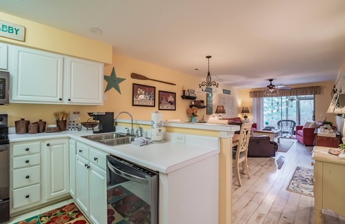 Pawleys Island Condo | *TB 18B* True Blue Condo close to Pawleys Island Beach