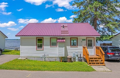 Phelps House | TB3 Thunder Bay Resort Cabin 3